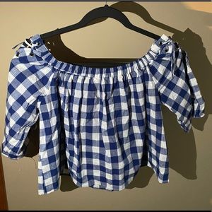 Blue checkered shoulder shirt
